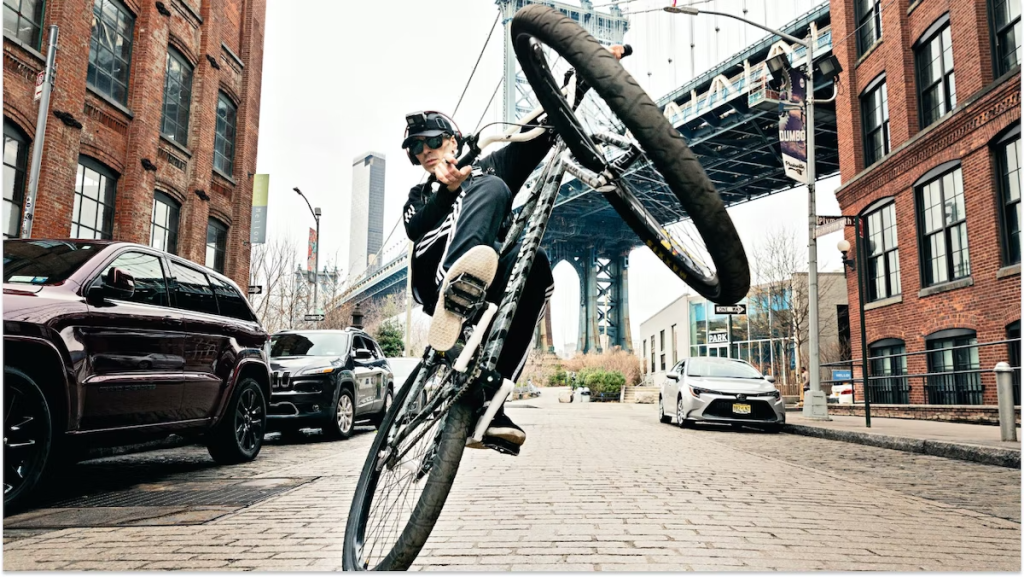 This image has an empty alt attribute; its file name is URBAN-SPORTS_Bild-3-1024x577.png